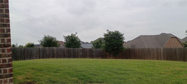 552 Winnetka Drive, Oak Point, TX 75068