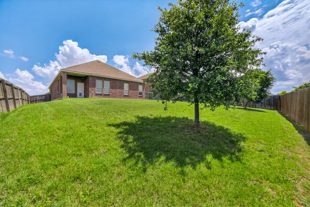 552 Winnetka Drive, Oak Point, TX 75068