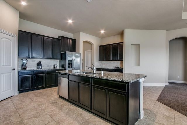 552 Winnetka Drive, Oak Point, TX 75068