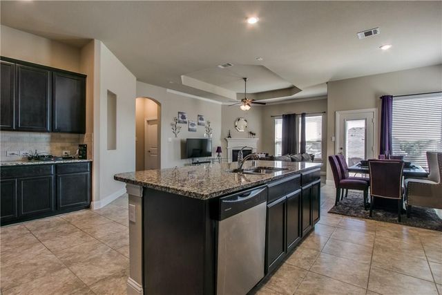 552 Winnetka Drive, Oak Point, TX 75068