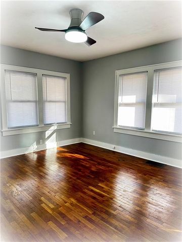 1438 Columbia Avenue, Leavenworth, KS 66048