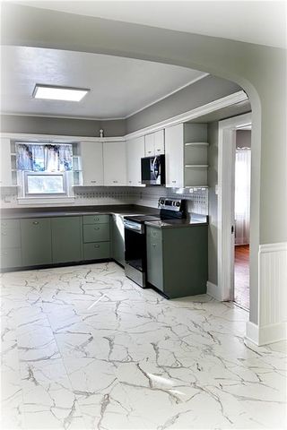 1438 Columbia Avenue, Leavenworth, KS 66048