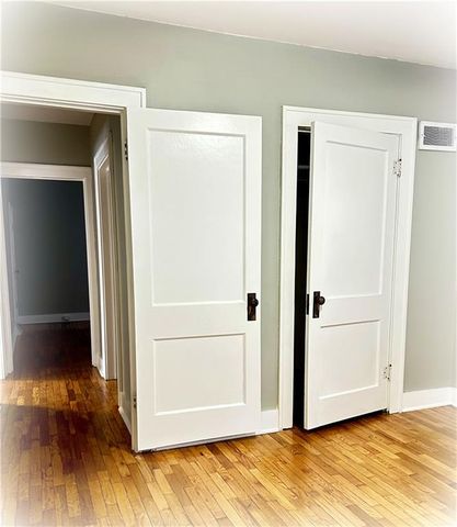 1438 Columbia Avenue, Leavenworth, KS 66048