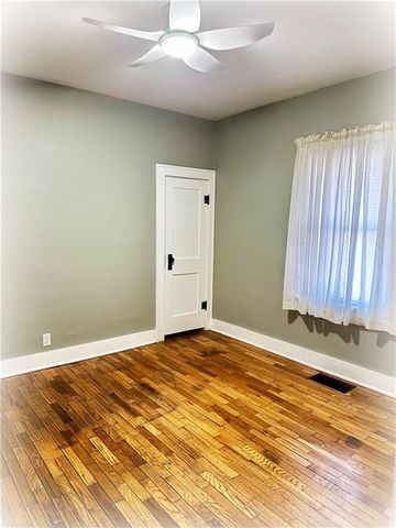 1438 Columbia Avenue, Leavenworth, KS 66048