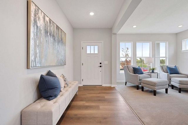 3067 Trinity Dr, Shakopee, MN 55379