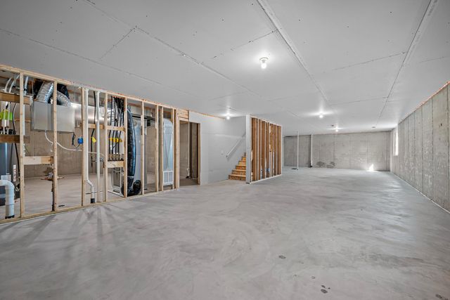 3067 Trinity Dr, Shakopee, MN 55379