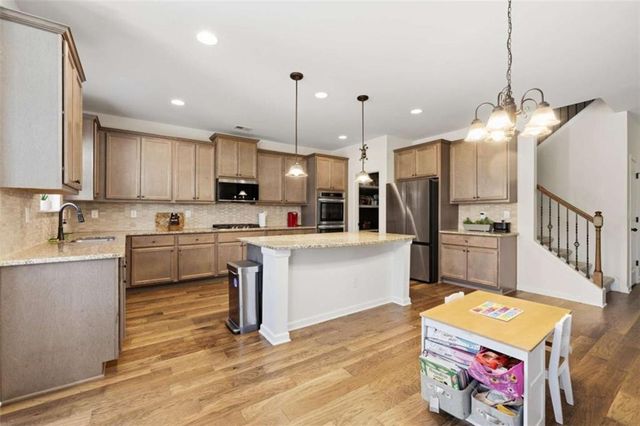 168 Osier Drive, Mcdonough, GA 30252