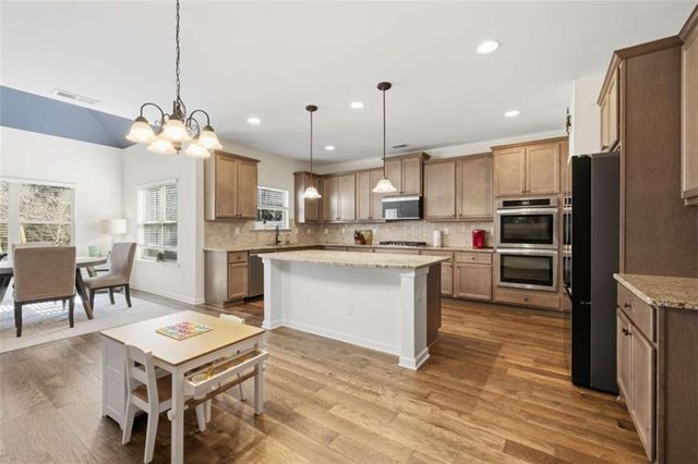 168 Osier Drive, Mcdonough, GA 30252