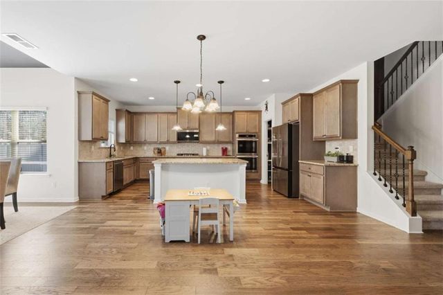 168 Osier Drive, Mcdonough, GA 30252
