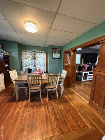 388 N Perry Street, Pontiac, MI 48342