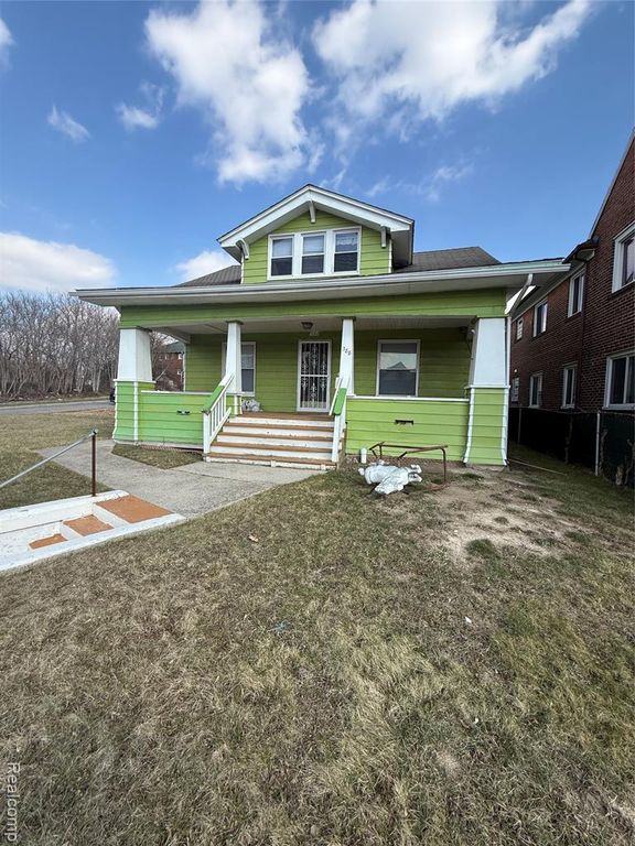 388 N Perry Street, Pontiac, MI 48342