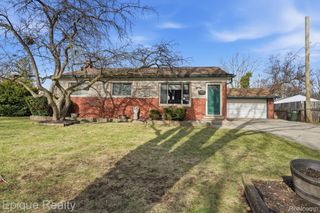 12068 Amber Court, Sterling Heights, MI 48312