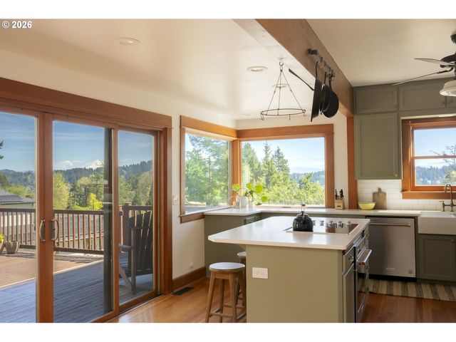 12300 Se MT SCOTT Blvd, Happy Valley, OR 97086