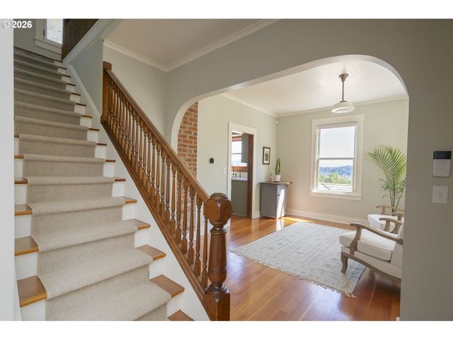 12300 Se MT SCOTT Blvd, Happy Valley, OR 97086