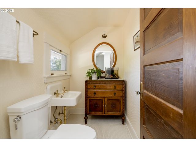 12300 Se MT SCOTT Blvd, Happy Valley, OR 97086