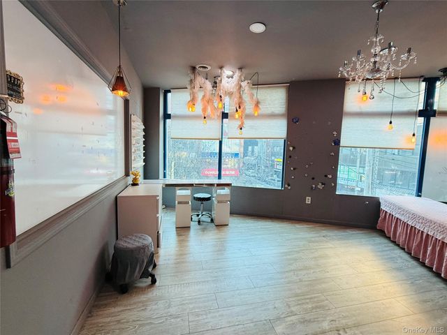 3705 Prince Street 2B, Flushing, NY 11354