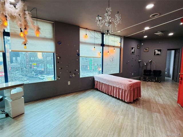 3705 Prince Street 2B, Flushing, NY 11354