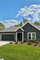 120 Simmons Road, Woodruff, SC 29388