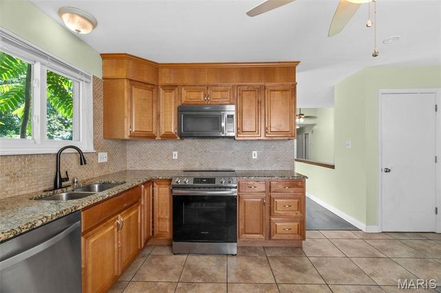 6206 Stratford Glen Court, Unincorporated, MO 63129