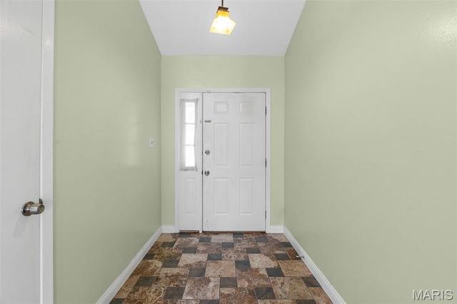 6206 Stratford Glen Court, Unincorporated, MO 63129