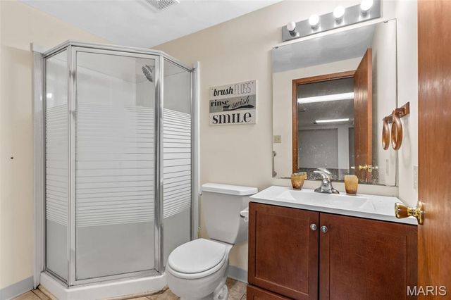 6206 Stratford Glen Court, Unincorporated, MO 63129