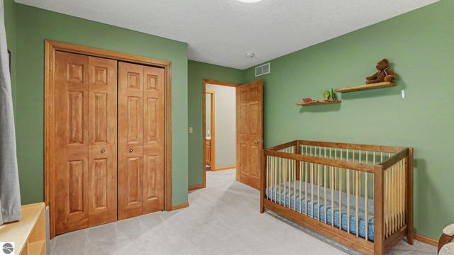 2107 W Kelly Drive, Mt Pleasant, MI 48858