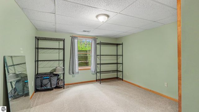 2107 W Kelly Drive, Mt Pleasant, MI 48858