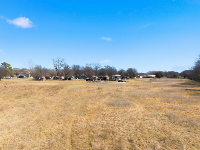 2801 Old Marlin Road, Waco, TX 76705