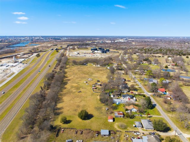 2801 Old Marlin Road, Waco, TX 76705