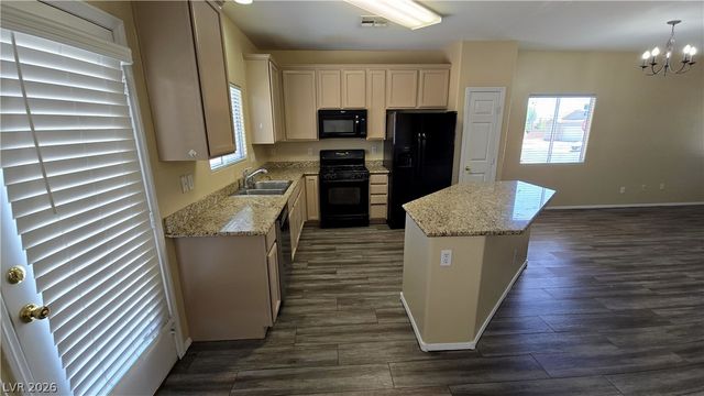 2920 Bridleton Avenue, North Las Vegas, NV 89081