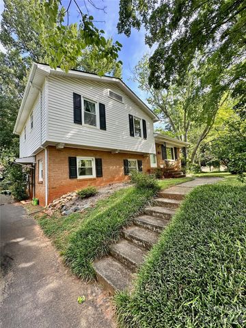 7200 Woodstock Drive, Charlotte, NC 28210