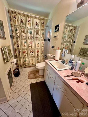7200 Woodstock Drive, Charlotte, NC 28210