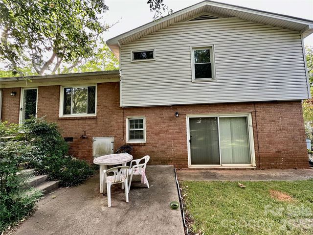 7200 Woodstock Drive, Charlotte, NC 28210