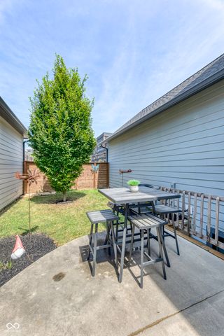 8686 Morgan Drive, Fishers, IN 46038