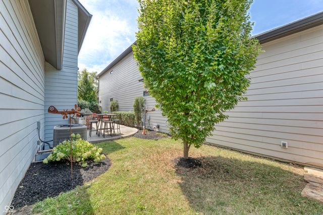 8686 Morgan Drive, Fishers, IN 46038