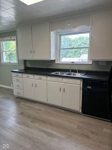 124 W Berry Street, Greencastle, IN 46135