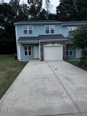 137 Beechleaf Court, Clayton, NC 27520