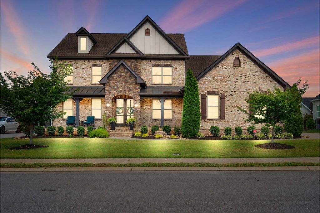 1014 Julian Way, Murfreesboro, TN 37128