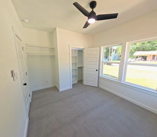 226 10th Street, Paris, TX 75460