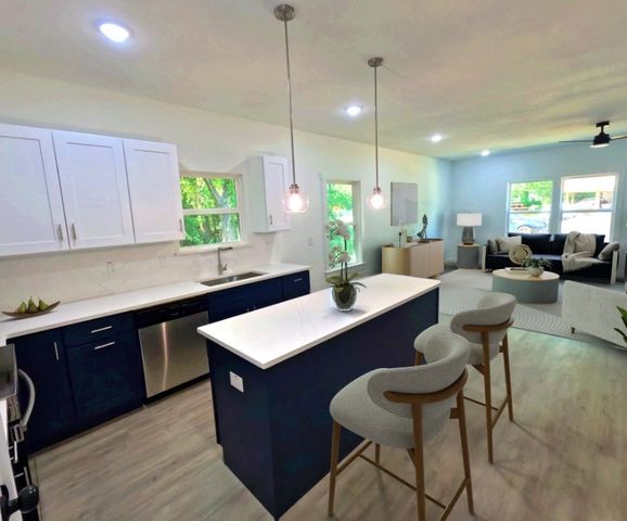 226 10th Street, Paris, TX 75460