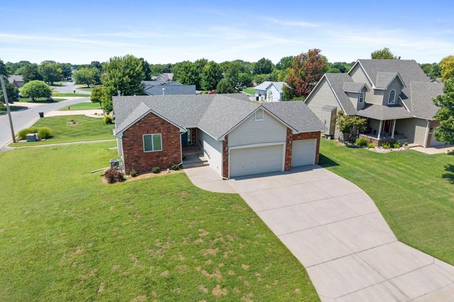 3101 Country Lane Ct, Augusta, KS 67010