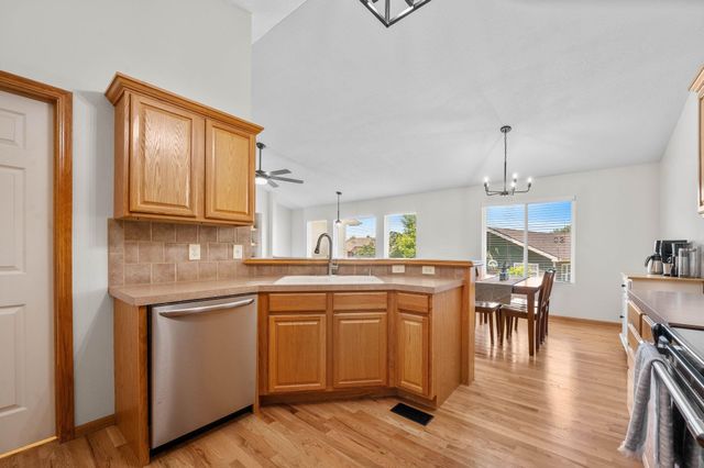 3101 Country Lane Ct, Augusta, KS 67010