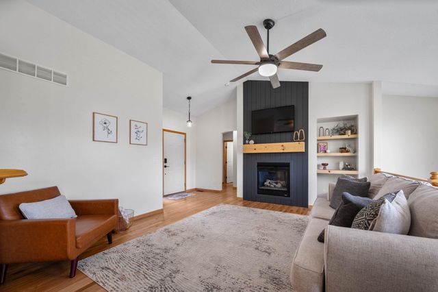 3101 Country Lane Ct, Augusta, KS 67010