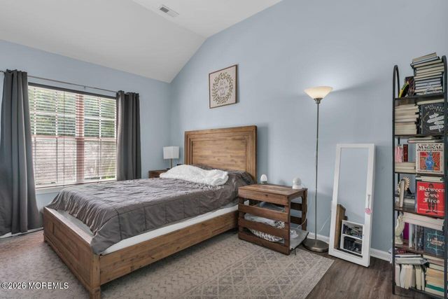 30 Saint Paul Court, Tinton Falls, NJ 07712