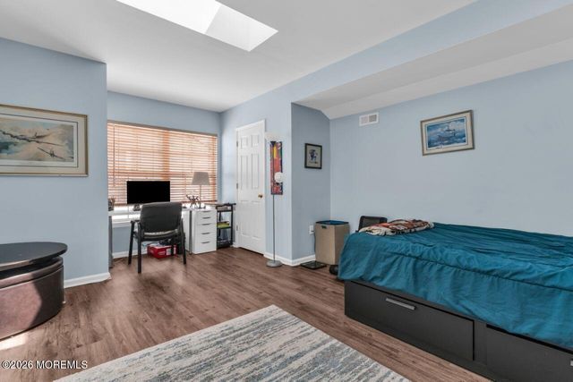 30 Saint Paul Court, Tinton Falls, NJ 07712