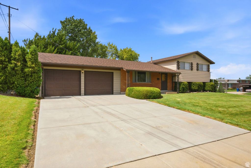 4511 S MONROE BLVD, South Ogden, UT 84403 — photo 2