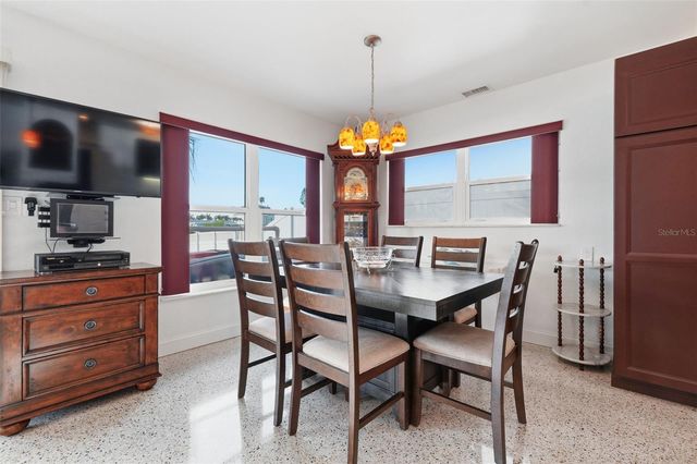 532 CRYSTAL DRIVE, Madeira Beach, FL 33708