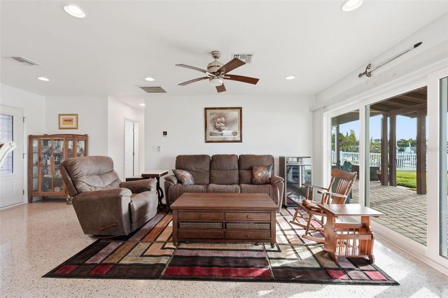 532 CRYSTAL DRIVE, Madeira Beach, FL 33708