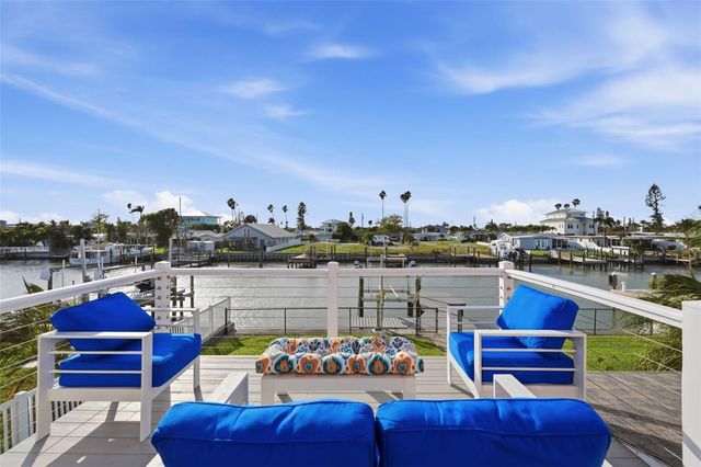 532 CRYSTAL DRIVE, Madeira Beach, FL 33708