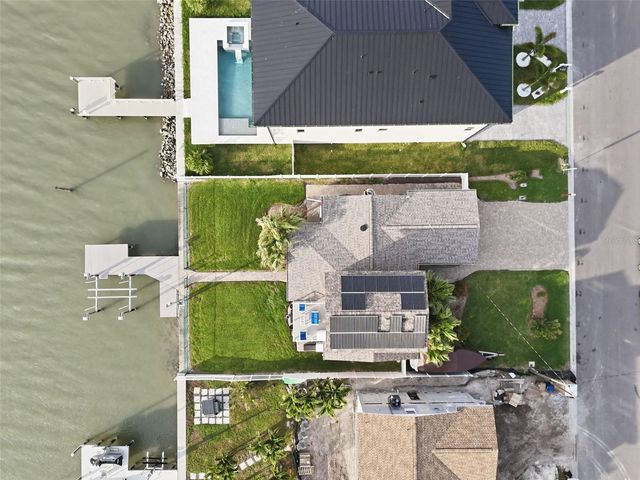 532 CRYSTAL DRIVE, Madeira Beach, FL 33708